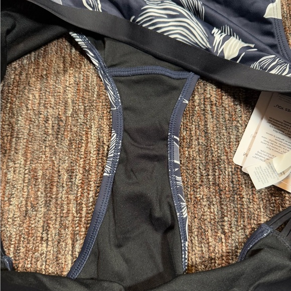 NWT Athleta Fiore Strappy Bikini Bottom Size Medium - Picture 9 of 9